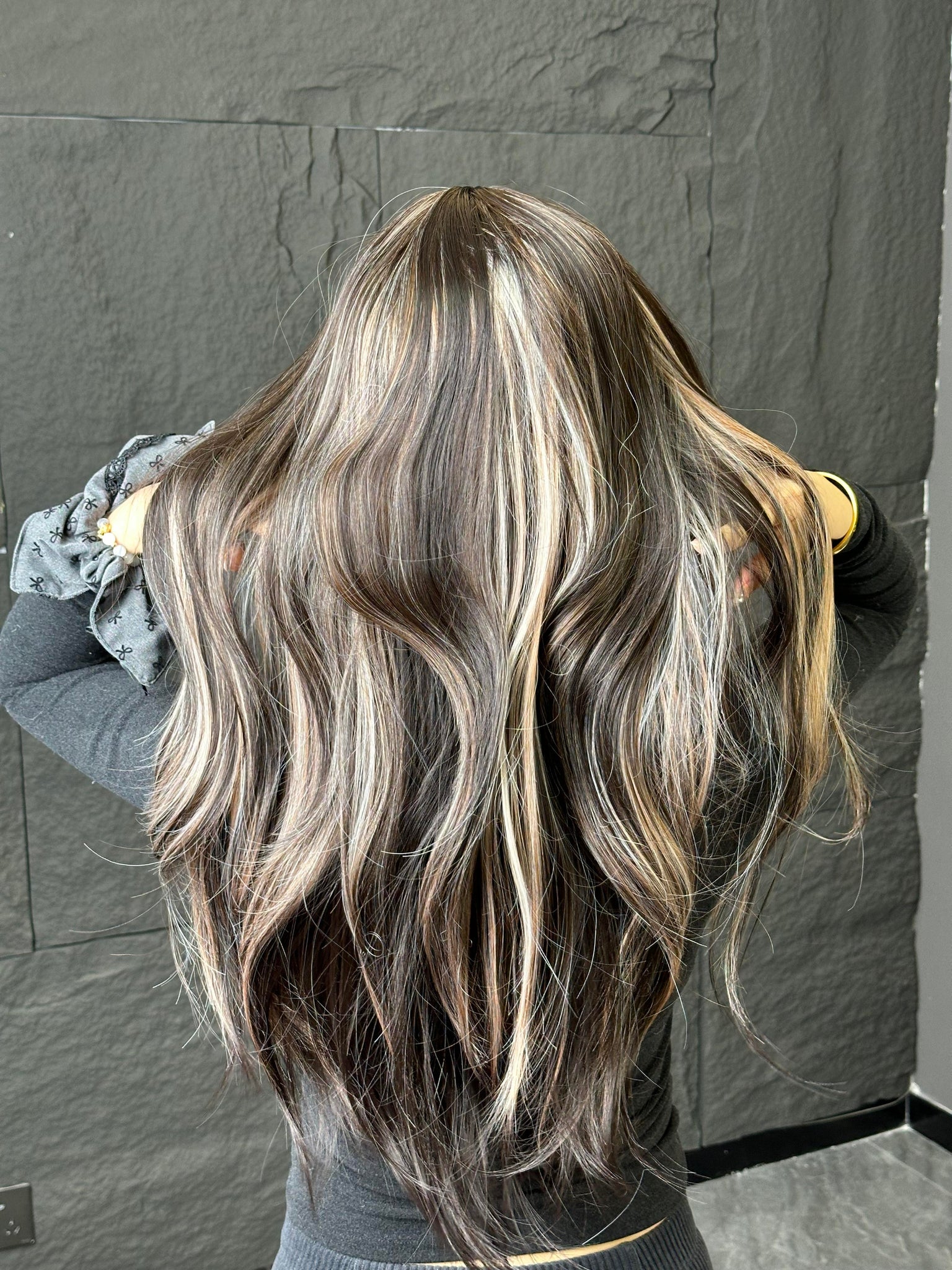 【Pepper】26 Inch Salt and Pepper Straight Style Long Synthetic HairWigs, With Curtain Bangs, for Daily, Party or Cosplay Use, Adjustable&Glueluess, USA Stocked