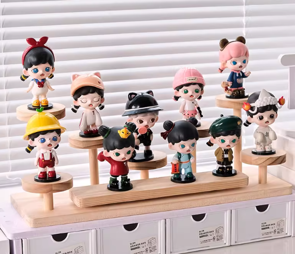 Collectible toy display shelf