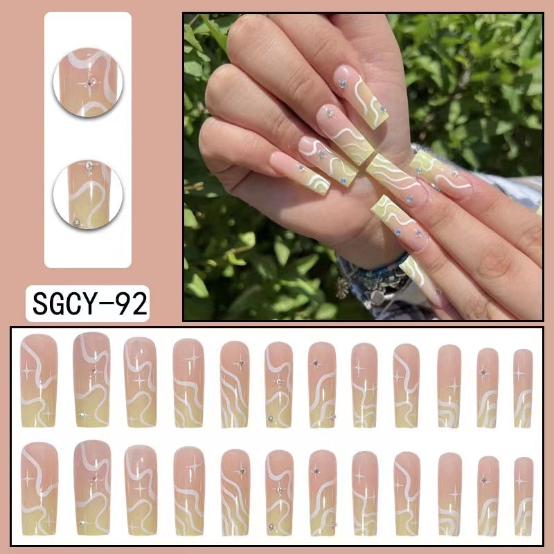 【B101】 DIY Nail Wearing nail art pieces finished