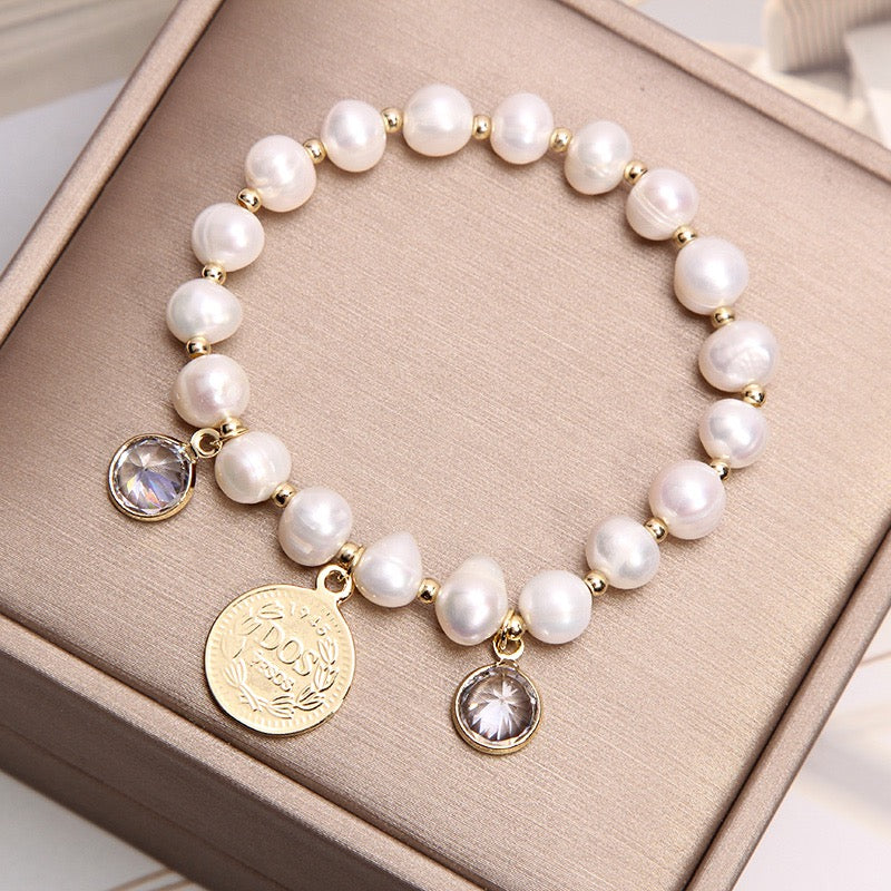 【B0096】Natural freshwater pearl bracelet